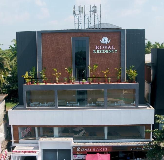 Отель Royal Residency Kannangad Экстерьер фото