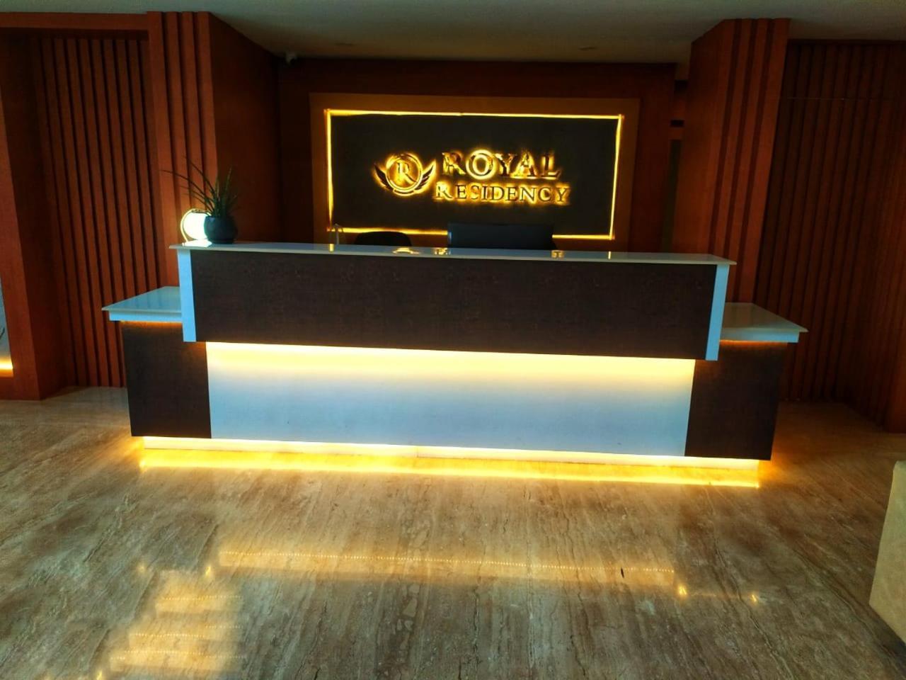 Отель Royal Residency Kannangad Экстерьер фото